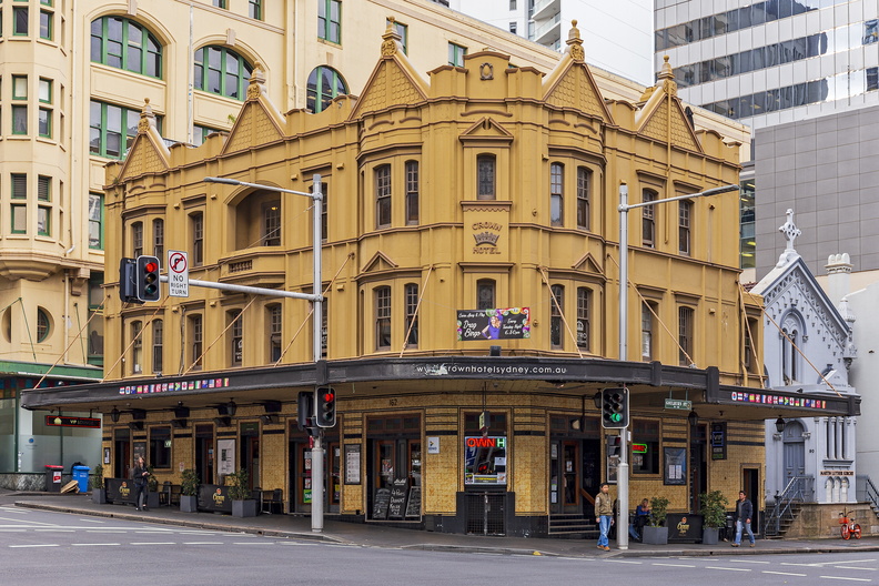 Crown Hotel on 160–162 Elizabeth Street, Sydney